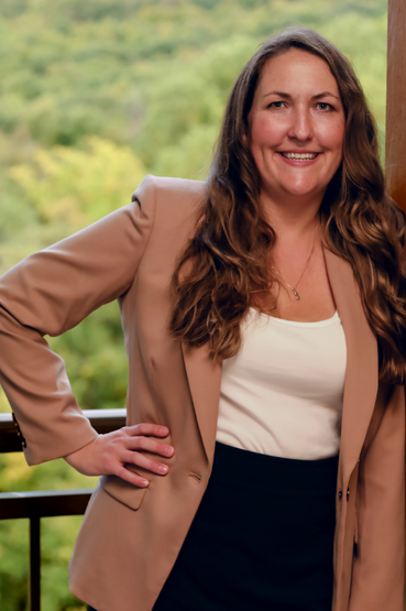 Portrait of Katherine E. Weiss